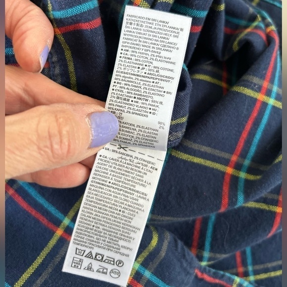 Gap Untucked Fit Navy Size XLT Shirt Long Sleeve Stretch Plaid Button Up - Picture 7 of 8